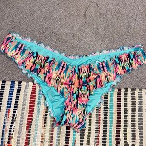 Cheeky bikini bottoms